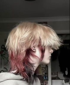 Under Highlights Hair Short, Grunge Mullet Straight Hair, Long Mullet With Curtain Bangs, Really Cool Hairstyles, Queer Hair Color Ideas, White Alt Hair, Blond Hair With Red Underneath, Alt Mullet Girl, Red Hair Blonde Tips