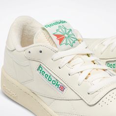 Taking their cue from the '80s court classic, these shoes are all about simplicity. They have a leather upper and a timeless easy-to-wear style. The EVA midsole gives you lightweight cushioning. Club C 85 Vintage Shoes, Reebok Shoes For Men, Reebok Club C 85 Vintage, Club C 85 Vintage, Reebok Club C 85, Vans Toddler, White Reebok, Club C 85, Reebok Classics