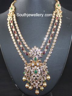 Coral Jewelry Set, Indian Diamond Jewellery, Chain Jewellery, Long Haram, Jewellery Wedding, Gold Jewelry Simple Necklace, Beautiful Gold Necklaces, Gold Necklace Indian Bridal Jewelry, Mens Gold Jewelry