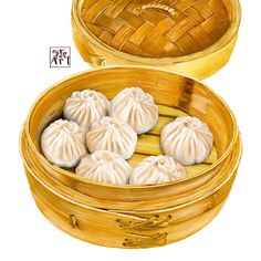 there are some dumplings in the bamboo container