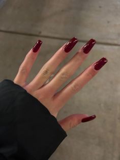 Coffin Red Nails, Red Nails Inspo, Burgundy Acrylic Nails, Acrylic Nails Almond Shape, Edgy Nails, Pretty Gel Nails, Soft Nails, Xmas Nails