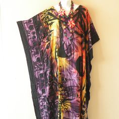 I Do Not Accept Offer Price Due To Low Markup. For Multiple Purchases , Please Bundle To Save On Shipping. Most Of My Clothing Are One Of The Kind So Please Check For Availability Before Buying. This Gorgeous Supreme Plus Size Maxi Kaftan Dress Will Definitely Steal The Show Anywhere. It Has A Combination Of Luxurious Hand Drawn Or Block Printed Prints And Colors. The Nature Of This Kaftan Complements Wide Range Of Body Shapes And It Drapes Beautifully. Kick Back And Relax In This Soft Flowy Kaf Casual Multicolor Kaftan With Batwing Sleeves, Casual Free Size Kaftan With Batwing Sleeve, Oversized Multicolor Kaftan With Batwing Sleeves, Oversized Bohemian Kaftan With Batwing Sleeves, Bohemian Oversized Kaftan With Batwing Sleeves, Casual Multicolor Batwing Sleeve Kaftan, Oversized V-neck Kaftan For Festival, Oversized V-neck Festival Kaftan, Zara Green Dress