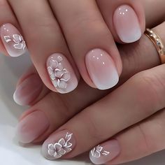 Faster shipping. Better service Nail Elegant, Corak Bunga, Acrylic Nail Set, Nagel Tips, Colorful Nails, Flower Nail Designs, Pink Gradient, Nails Glitter, Fake Nail