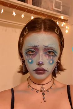 Artist Makeup Looks, Makeup Ideas Crazy, Funky Makeup Creative, Crazy Makeup Looks Creative, Extravagant Makeup Looks, Drag Makeup Looks, Crazy Makeup Ideas, Weird Makeup Looks