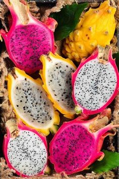 how to eat yellow dragon fruit Como Plantar Pitaya, Dragon Fruit Benefits, Yellow Dragon Fruit, Dragon Fruit Plant, Yellow Dragon