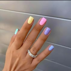 Nails Ideas To Do At Home, Trendy Nails Ideas 2023 Spring, Fun Color Nails Acrylic, Short Trendy Nails Spring, Gel Nails Ideas For Vacation, Summer Gel Nails Ideas Short 2023, Short Acrylic Nails Summer Colors, Multiple Nail Color Ideas, Gel Nail Polish Colors Summer 2023