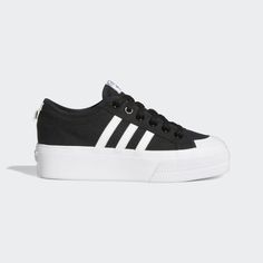 Addidas Shoes Platform Outfit, Adidas Platform Shoes, Platform Adidas Outfit, Nizza Platform Shoes, Platform Adidas, Adidas Women Shoes, Adidas Nizza Platform, Adidas Nizza, Flowy Skirts