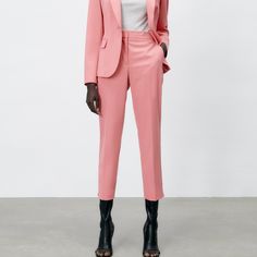 Salmon Pink Light Weight Pants Unlined Two Side Pockets Two Faux Back Pockets Button And Clasp Closure Measurements Length 37 In Inseam 26 In Waist 28 In Hips 34 In Salmon Pink Outfit, Trouser Outfit, Bootcut Pants, Printed Trousers, Tapered Pants, Salmon Pink, Zara Pants, Cropped Trousers, Pink Light