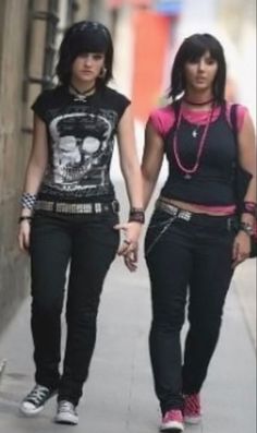 Emo Outfits 2000s, Scene Kid Outfits, Scene Emo Fashion, 2000 Outfits, Outfits 2000s, Scene Outfits, Scene Girls, Scene Fashion