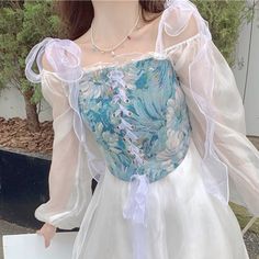 S Bust 82cm Shoulder 34cm Length 29cm Waist 64CMM Bust 86cm Shoulder 35cm Length 30cm Waist 67CML Bust 90cm Shoulder 36cm Length 31cm Waist 70CM Size S - Weight: 40 kg - 45 kgSize M - Weight: 45 kg - 50 kgSize L - Weight: 50 kg - 55 kg Material: COTTON & PolyesterDecoration: BandageItem Type: TopsTops Type: CamisFabric Type: Blended Van Gogh Dress, Van Gogh Inspired, Vintage Corset, Pretty Clothes, Corset Top, Van Gogh, Pretty Outfits, Korean Fashion, Lace Top