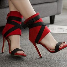 Gothic Summer, Ankle Strap High Heels, Roman Fashion, High Shoes, Peep Toe Shoes, Cute Sandals, Fabulous Shoes, Fashion High Heels, High Heels Stilettos