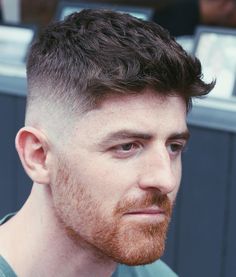 Forward Stranded Top with Faded Sides - Like short hair but want something a little different? Try accentuating the fringe area with some forward brushed strands for a pop of texture. Fresh Cut Hair Men, Curry Nba, Fresh Cuts, New Hair Trends, Men's Hairstyle, Men Haircut, Haircut Styles