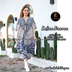 Rayon batik dress Parisian material Soft material falls and thick neat and strong stitches. all size fit xxxl Casual Batik Print Kaftan, Batik Outer, Kaftan Batik, Long Cardi, Dress Batik, Dress Bohemian, Batik Dress, Ethnic Dress, Caftan Dress