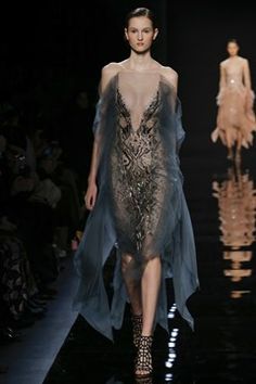 Blue Haute Couture, Reem Acra, Wings Design, Fall Collection, Sheer Dress, Fall 2016, Beautiful Gowns, Look Chic, New York Fashion Week