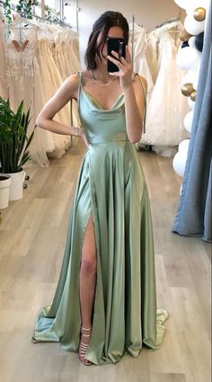 Mint Green Prom Dress, Sage Green Bridesmaid Dress, Green Evening Dress, Prom Dress Inspiration, Cute Prom Dresses, Green Bridesmaid Dresses, Bridal Party Dresses, Green Prom Dress, Prom Outfits