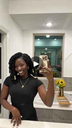 1.2M views · 123K reactions | Get into my full hair routine before braiding.
I’m obsessed with these chunky natural twists! ✨ #Maintenance 
 @fentyhair come to the front and pick up your award 🥇 !! I’m literally obsessed, Rihanna really created this products for the gurllls! I’m here for it💖
__

Your girl is getting ready for her second Traveling brand-sponsored trip! You all know how much I love traveling, so stepping into my travel influencer era just felt so natural. Exploring different countries and experiencing new cultures is truly one of my greatest joys. | Christiana Hairstyle Videos, Travel Influencer, Natural Twists, Everyday Hair, Hairdos For Curly Hair, Full Hair, Hair Routine, My Travel, Hair Routines