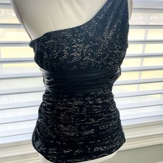 Perfect Holiday Or Girls Night One Shoulder Dress Up Top! Black Satin Tops For Party, Elegant Fitted Lined Top, Sleeveless Lined Party Top, Fitted Lined Party Tops, Fitted Lined Tops For Party, Gold Halter Top, Sky Clothing, Silk Halter Top, Kimono Sleeve Top