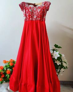 Red Long Frocks Indian, Embroidery Long Frocks, Pattu Frocks, Floral Outfit Ideas, Floral Dress Fall, Long Frocks For Girls, Gown Dress Party Wear, Butterfly Model, Daytime Glam