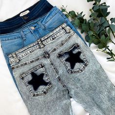 We are loving these bell borrow jeans for any season! They feature a light denim acid wash paired with the cutest multiple button detailing. The star pattern on the back pockets is so trendy and fun! They're also high waisted with a flattering fit! We Are Love, Star Pattern, Light Denim, Acid Wash, Star Patterns, The Star, The Cutest, Denim Shorts, High Waisted