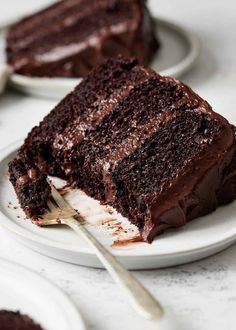 Matilda Chocolate Cake, Triple Layer Chocolate Cake, Black Velvet Cakes, Dairy Free Chocolate Cake, Chocolate Cake From Scratch, Chocolate Cake Recipe Moist, Chocolate Fudge Frosting, Gluten Free Chocolate Cake, Fudge Frosting