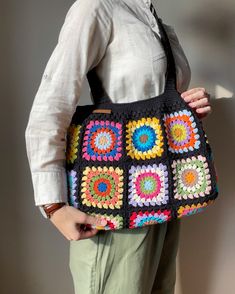 Crochet Black Shoulder Bag Colorful Floral Granny Square Tote - Etsy Black Square Crochet Bag Bohemian Style, Retro Rectangular Crochet Bag For Everyday Use, Black Square Crochet Bag, Black Bohemian Crochet Square Bag, Black Square Bohemian Crochet Bag, Black Square Bag With Patchwork, Square Black Bags With Patchwork, Black Square Bags With Patchwork, Black Square Patchwork Bags