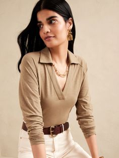 The Johnny-Collar Polo | Banana Republic Polo Shirt Outfit Women's, Long Sleeve Outfit Women, Collar Outfits, Polo For Women, Collar Shirts Women, Late Summer Outfits, Polo Shirt Outfits, Polo Fashion, Polo Outfit