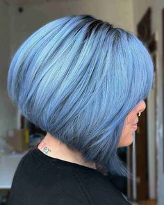 22 Pastel Blue Hair Color Ideas for Every Skin Tone Light Blue Hair Color, Icy Blue Hair, Sky Blue Hair, Blue Roots, Short Blonde Bobs