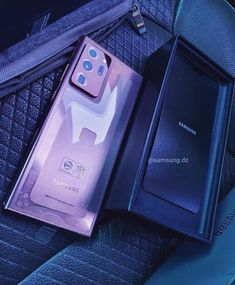 the new samsung note 9 is in its box and it's ready to be shipped