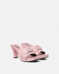 Medusa Buckle Patent Clogs Pink | Versace US Versace Style, Clogs Style, Clog Shoes, Versace Home, Versace Shop, Platform Clogs, Versace Accessories, Designer Sandals, Clogs Shoes