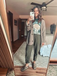 Graphic Tee And Mom Jeans Outfit, Midsize Comfortable Outfits, Baggy Artsy Outfits, Hoka Teacher Outfit, Work Outfits With Joggers, Casual Denim Shirt Outfit, Casual Outfits Women 30s, Going To The Dentist Outfit, Cardigan Graphic Tee Outfit