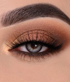 Brown Glitter Eyeshadow, Fix Broken Eyeshadow, Glitter Makeup Looks, Bright Makeup, Matte Eyeshadow, Glitter Eyeshadow, Natural Makeup Looks