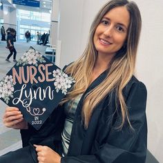 nursing school graduate showing off her grad cap design which has painted flowers and says Nurse Lynn Pediatric Nurse Grad Cap, Nursing Caps, Peds Nurse Graduation Cap, Nursing School Cap Decoration, Nursing Cap Decoration, Nursing Grad Cap Ideas, Nursing School Graduation Cap