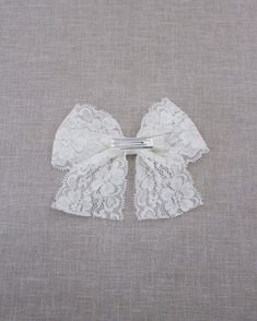 Soft vintage lace hair bow. Perfect for wedding, communion, birthday parties or any special events.DETAILS:Colors available: WhiteHandmade in the USA Girls Birthday Parties, Lace Hair Bow, Wedding Communion, Bow String, Bow Shoes, Lace Hair, Glitter Bow, Lace Bows, Girl Hair Bows