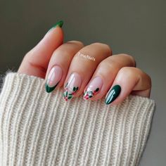 Christmas Nails Simple, Blue Christmas Nails, Fake Nails Long, Velvet Nails, Plaid Nails, Nails Today, Seasonal Nails, Red Nail Designs