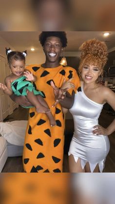 Diy Family Costumes, Family Halloween Costume Ideas, Family Halloween Costume, First Halloween Costumes