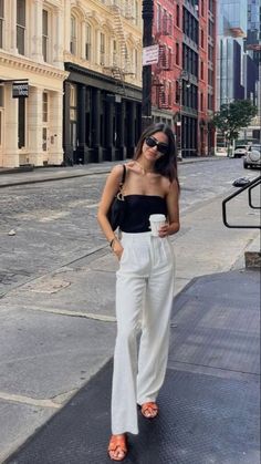 Nyc Casual Outfits, Nyc Summer Outfits, Rome Outfits, Smart Casual Women Outfits, Casual Outfits For Women, Smart Casual Women, European Summer Outfits, Business Outfits Women, Italy Outfits