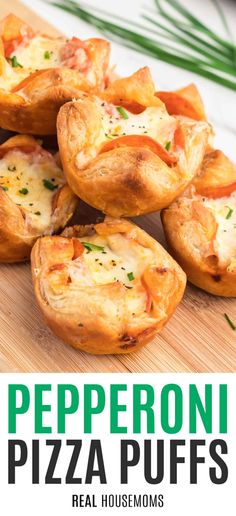 there are mini pizzas on the cutting board with text overlay that says pepperoni pizza puffs