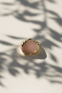 Heart Shaped Rose Quartz Gold Ring Elegant Pink Heart Ring For Formal Occasions, Rose Gold Heart-shaped Gemstone Ring, Heart-shaped Rose Gold Ring With Gemstone, Heart Shaped Rose, Royalty Aesthetic, Rose Quartz Jewelry, Rose Quartz Ring, Rose Quartz Stone, Quartz Ring