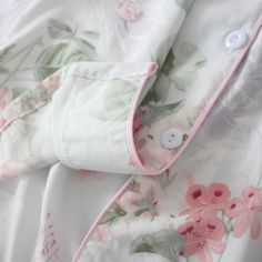 The Breathable Floral Original Pajamas have a beautiful floral options to pick your favorite to get a precious style for your sleepwear. We are passionate about fabric and textile materials and have thus created the best, most comfortable yet practical line of pajamas. This loungewear is all you need to help relax at home. They are soft and easy to touch which projects versatility and effortless grace in every step you take. Made to make you feel good, each of our Original Pajamas is an expressi Ladies Pajamas, Lounging Outfit, Cotton Pajama Set Women, White V Neck Dress, Summer Pajama Set, Floral Pajama Set, Pajama Suit, Body Condition, Floral Pajamas