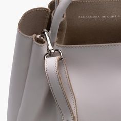 The Amalfi Large Leather Tote Bag exudes an effortless sophistication and timeless elegance. Its generous size and pleated design make it the ideal companion for any outfit, from the most formal of work settings, to a relaxed day at the beach. Crafted with luxurious Italian leather, this piece promises an effortless style that will turn heads everywhere you go.