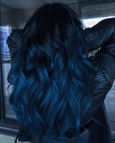 Blue And Black Hair, Blue And Green Hair, Teal Hair Color, Blue Black Hair Color, Rambut Brunette, Blue Black Hair, Black Hair Balayage