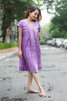 Misha has been tailored out of 100% premium cotton that ensures optimum comfort all day long. The a-line dress in light purple celebrates the age-old glory shibori prints. This dress comes with separate slips. Ikkat Dresses, Shibori, Light Purple, Quality Clothing