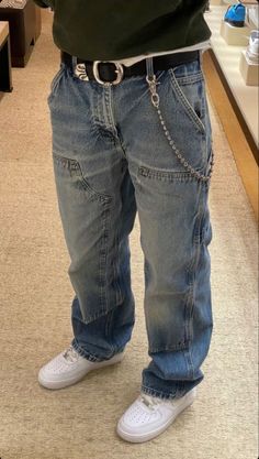 Denim Jeans Outfit Men, Carpenter Pants Outfit, Jeans Chain, Denim Jeans Outfit, Patched Denim Jeans, Jeans Outfit Men, Streetwear Outfit Ideas, Men Stylish Dress