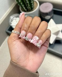 insta & tt @itsaijalon 🎀🫧 Bling Nails Ideas, Christmas Nails Black, Nails Black Women, Kylie Nails, Acrylic Toe Nails, Hello Nails, Punk Nails