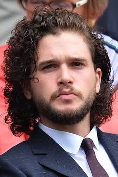 Long Curly Hair Men, Men's Curly Hairstyles, Kit Harrington, Men Haircut Curly Hair, S Curl, Hollywood Actors, Kit Harington, Corte De Cabelo Masculino, Curly Hair Men