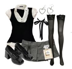 Wear Or Tear, Grunge Goth, Lookbook Outfits, Looks Vintage, Dream Clothes, Outfit Idea, Look Cool