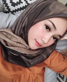 Awek Tudung, Tutorial Hijab, Style Hijab, Pinterest Ideas, Zebra Stripes, Hijab Tutorial