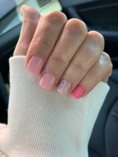 Dnd Nail Designs, Spring Colored Nails, Gel Polish Toes, Mothers Day Nails, Short Pretty Nails, Dnd Gel Nails, Gel Manicure Ideas, British Lady, Dnd Gel Polish