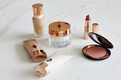 With spring right around the corner, chances are, you've thought about cleaning and updating your beauty collection a few times. To help you out, we've rounded up 10 miracle-working beauty products bl Cosmetic Shop, Making Faces, Makeup Items, Makeup Palette, Beauty Collection, Around The Corner, Makeup Products