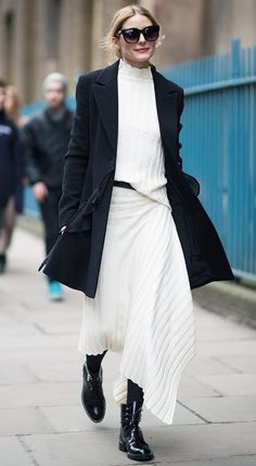 This Is the One Piece That Makes All of Olivia Palermo's Recent Outfits | Who What Wear Estilo Olivia Palermo, Skirt Diy, London Fashion Weeks, Fashion Week Outfit, Olivia Palermo Style, Celebrity Style Inspiration, Women's Outfits By Occasions, Fall Fit, Moda Chic